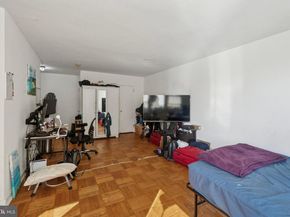 2601 Pennsylvania Avenue 522, Philadelphia PA 19130