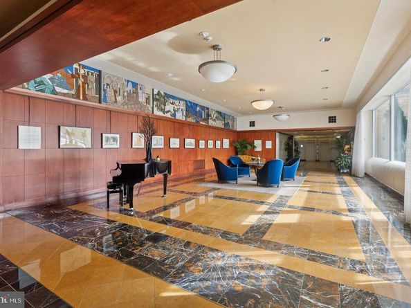 2601 Pennsylvania Avenue 522, Philadelphia PA 19130