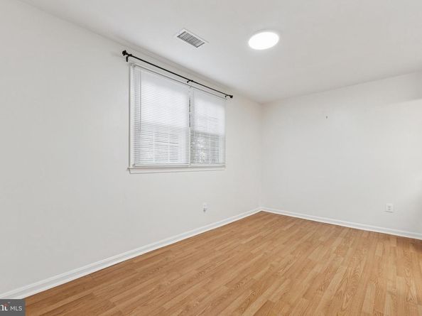 1049 Margate Court, Sterling VA 20164