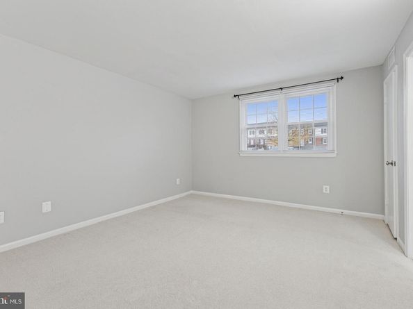 1049 Margate Court, Sterling VA 20164