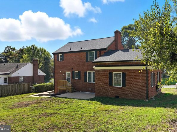 7406 Masonville Drive, Annandale VA 22003