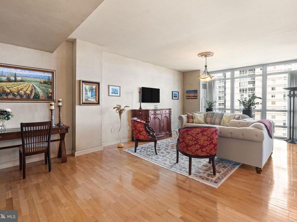 901 N Penn Street P1006, Philadelphia PA 19123