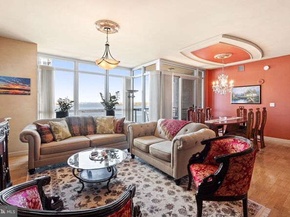 901 N Penn Street P1006, Philadelphia PA 19123