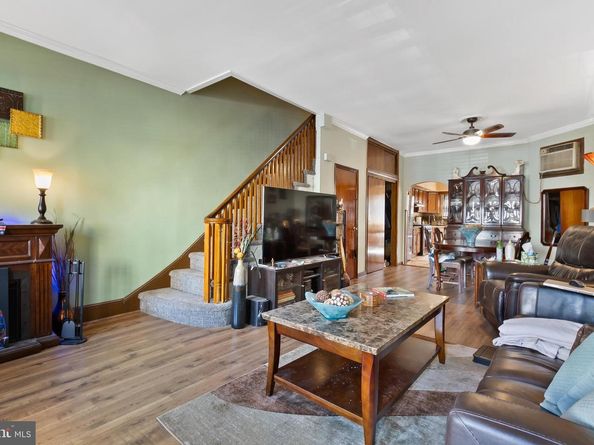 1110 W Moyamensing Avenue, Philadelphia PA 19148