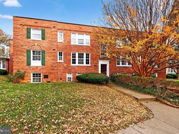 1729 N Queens Lane N 1116, Arlington VA 22201