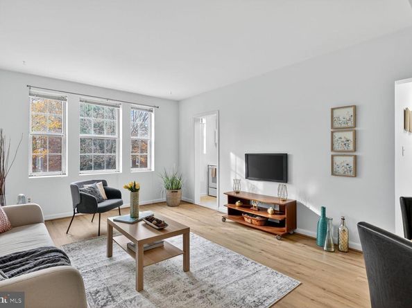 1729 N Queens Lane N 1116, Arlington VA 22201