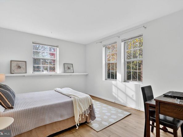 1729 N Queens Lane N 1116, Arlington VA 22201