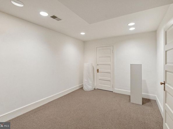 2012 R Street NW, Washington DC 20009