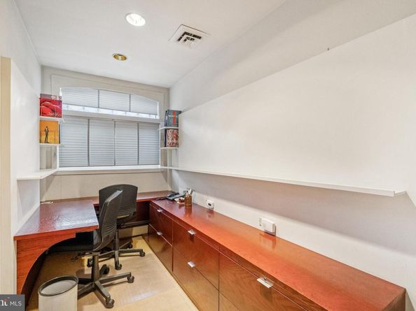 2012 R Street NW, Washington DC 20009