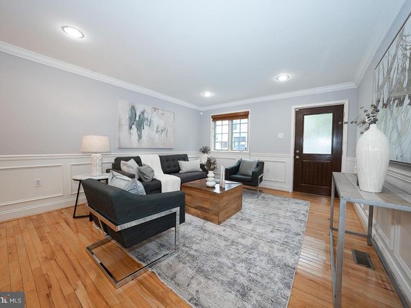 2406 Catharine Street, Philadelphia PA 19146