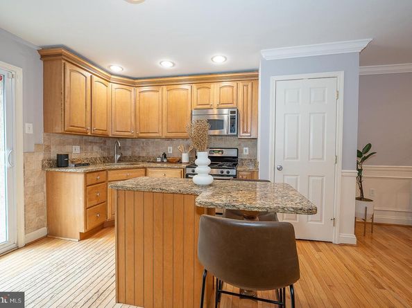 2406 Catharine Street, Philadelphia PA 19146