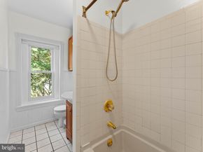 419 W School House Lane, Philadelphia PA 19144