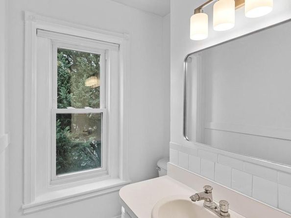 419 W School House Lane, Philadelphia PA 19144