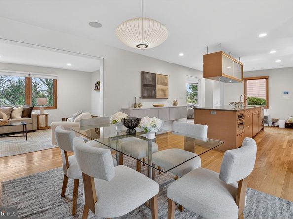 6104 Robinwood Road, Bethesda MD 20817