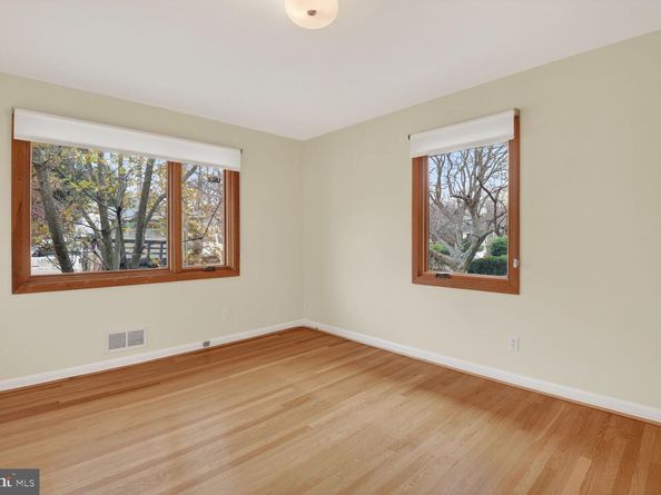 6104 Robinwood Road, Bethesda MD 20817