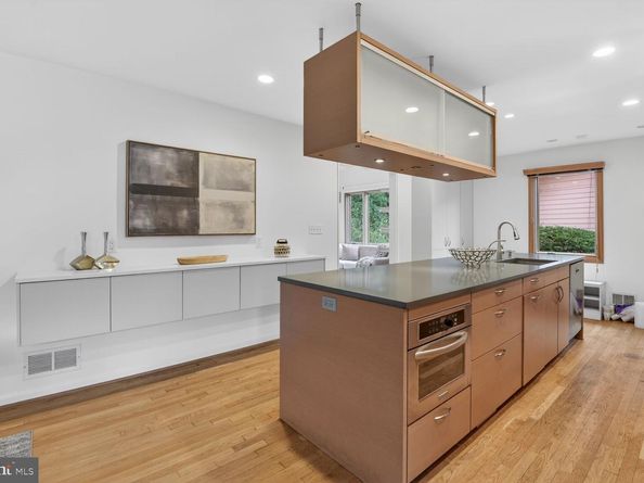 6104 Robinwood Road, Bethesda MD 20817