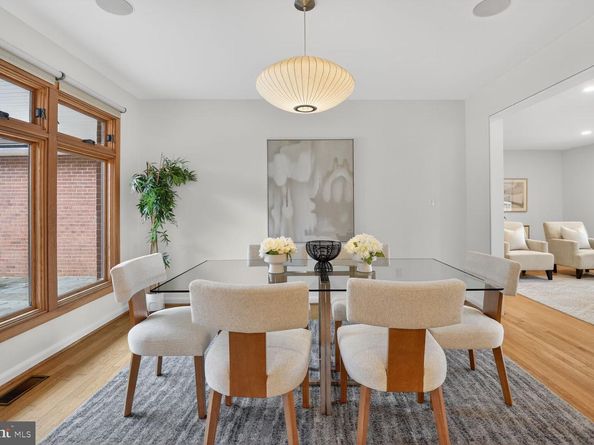 6104 Robinwood Road, Bethesda MD 20817