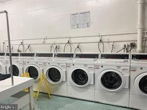 5340 Holmes Run Parkway 706, Alexandria VA 22304