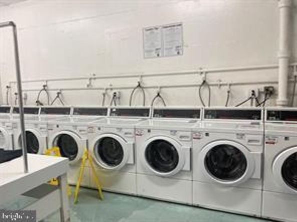 5340 Holmes Run Parkway 706, Alexandria VA 22304