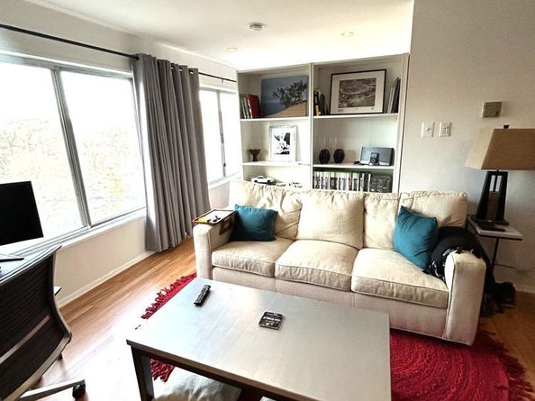 5340 Holmes Run Parkway 706, Alexandria VA 22304