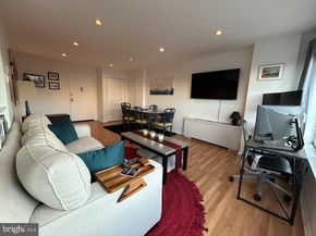 5340 Holmes Run Parkway 706, Alexandria VA 22304