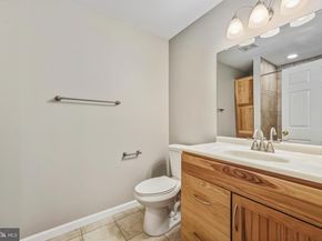 21845 Baldwin Square 101, Sterling VA 20164