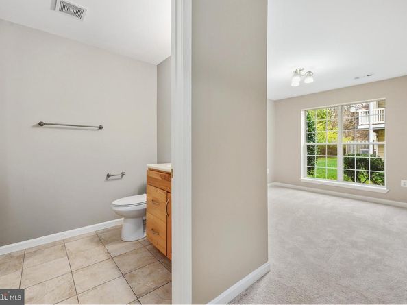 21845 Baldwin Square 101, Sterling VA 20164