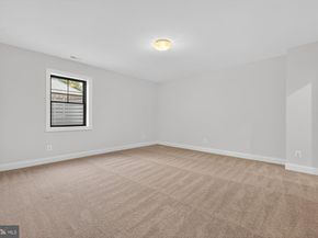 613 Blackstone Terrace NW, Vienna VA 22180