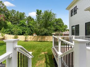 613 Blackstone Terrace NW, Vienna VA 22180