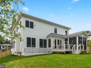 613 Blackstone Terrace NW, Vienna VA 22180