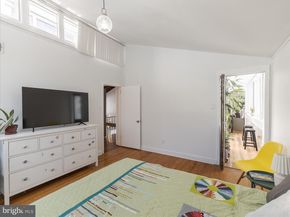 919 Laburnum Lane, Wyncote PA 19095