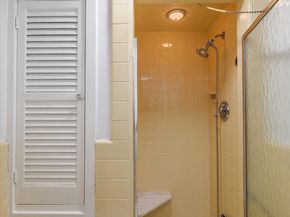 919 Laburnum Lane, Wyncote PA 19095