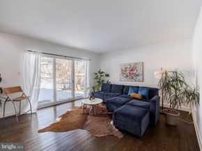 919 Laburnum Lane, Wyncote PA 19095