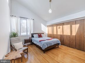 919 Laburnum Lane, Wyncote PA 19095