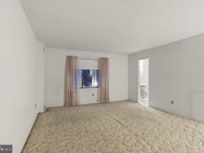 13020 Kelvin Avenue, Philadelphia PA 19116