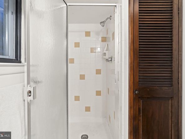 13020 Kelvin Avenue, Philadelphia PA 19116