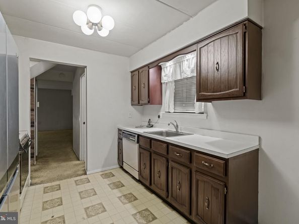 13020 Kelvin Avenue, Philadelphia PA 19116