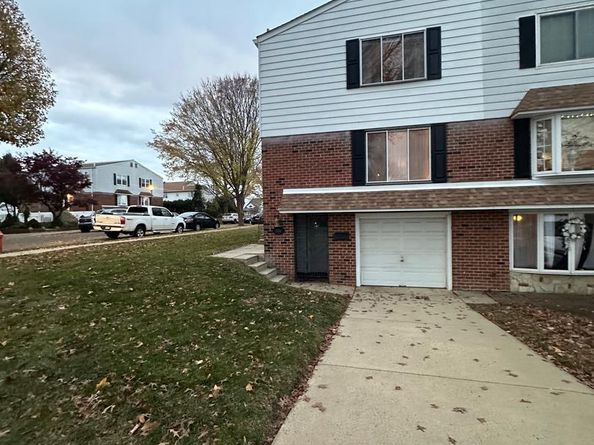 13020 Kelvin Avenue, Philadelphia PA 19116