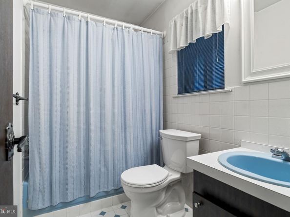 13020 Kelvin Avenue, Philadelphia PA 19116