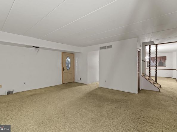 13020 Kelvin Avenue, Philadelphia PA 19116