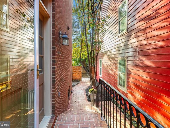 428 S Fairfax Street, Alexandria VA 22314