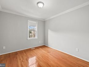 1104 N Vermont Street, Arlington VA 22201