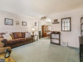 4245 J Street, Philadelphia PA 19124