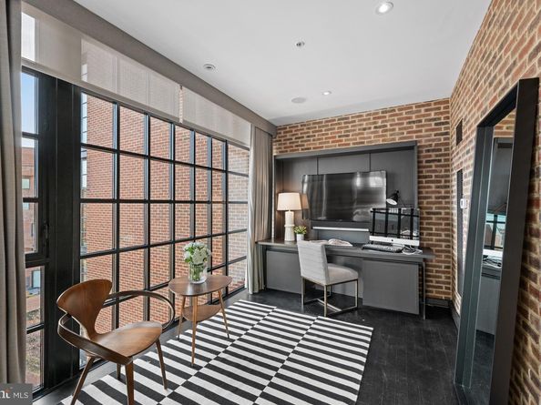 3303 Water Street NW 7E, Washington DC 20007