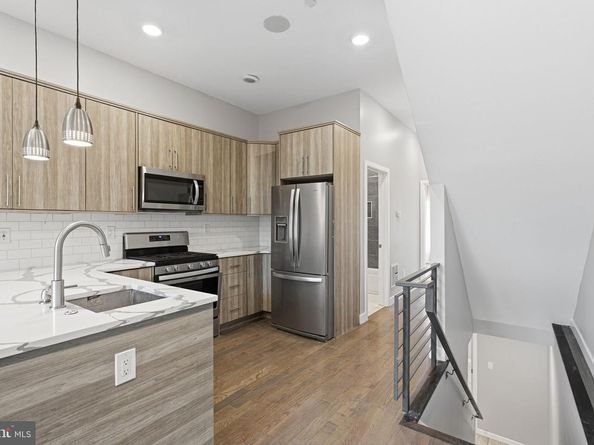 711 W Montgomery Avenue, Philadelphia PA 19122