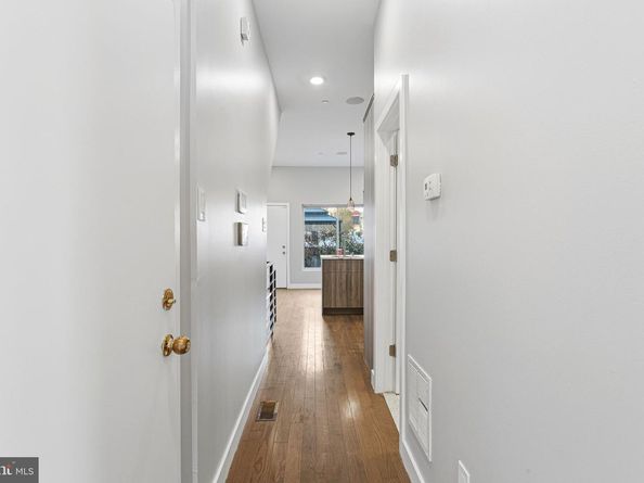 711 W Montgomery Avenue, Philadelphia PA 19122