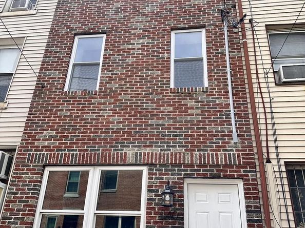 540 Manton Street, Philadelphia PA 19147
