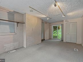 2407 N Vermont Street, Arlington VA 22207