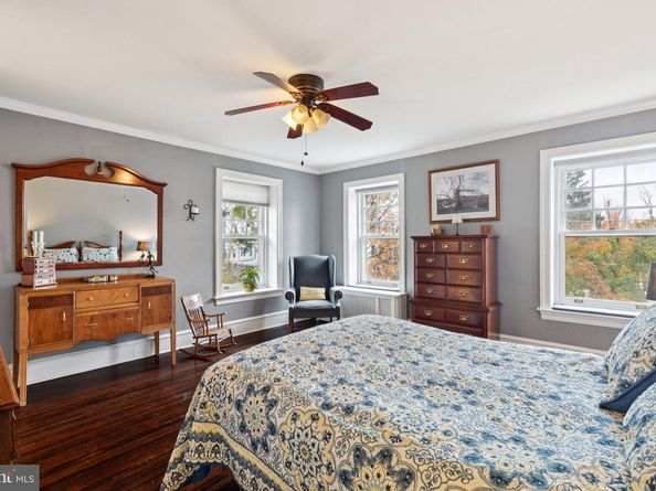 7725 Ardleigh Street, Philadelphia PA 19118