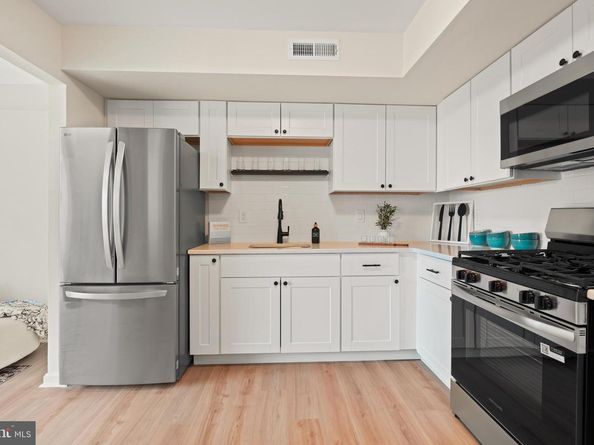 4445 Ernie Davis Circle, Philadelphia PA 19154